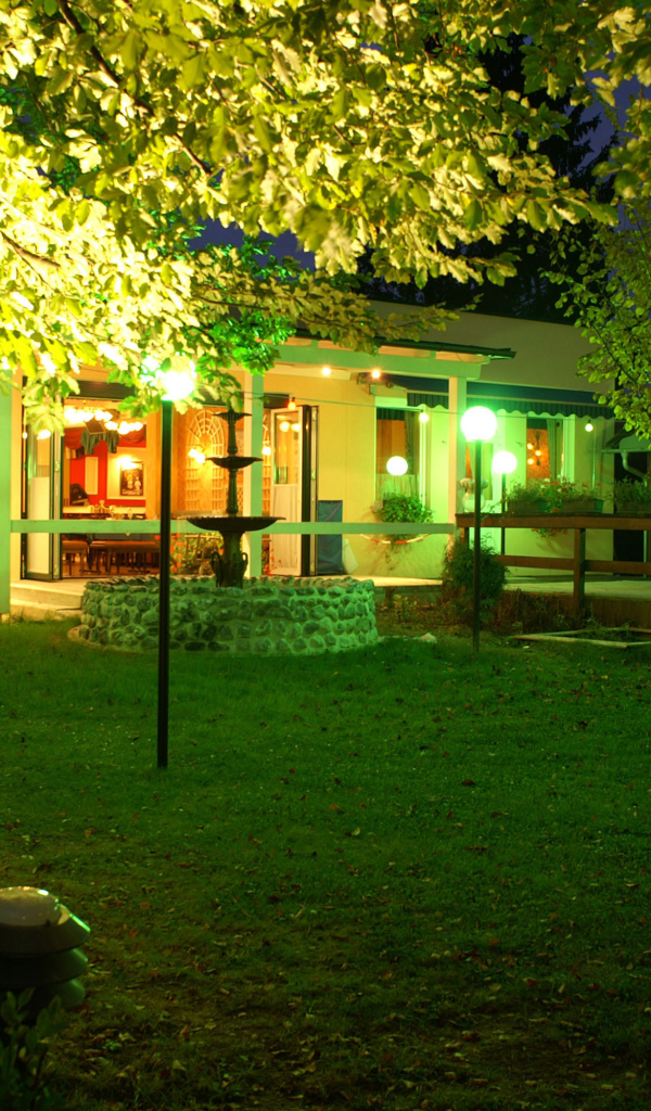 Ночной отель на курорте Бад Татцмансдорф, Австрия