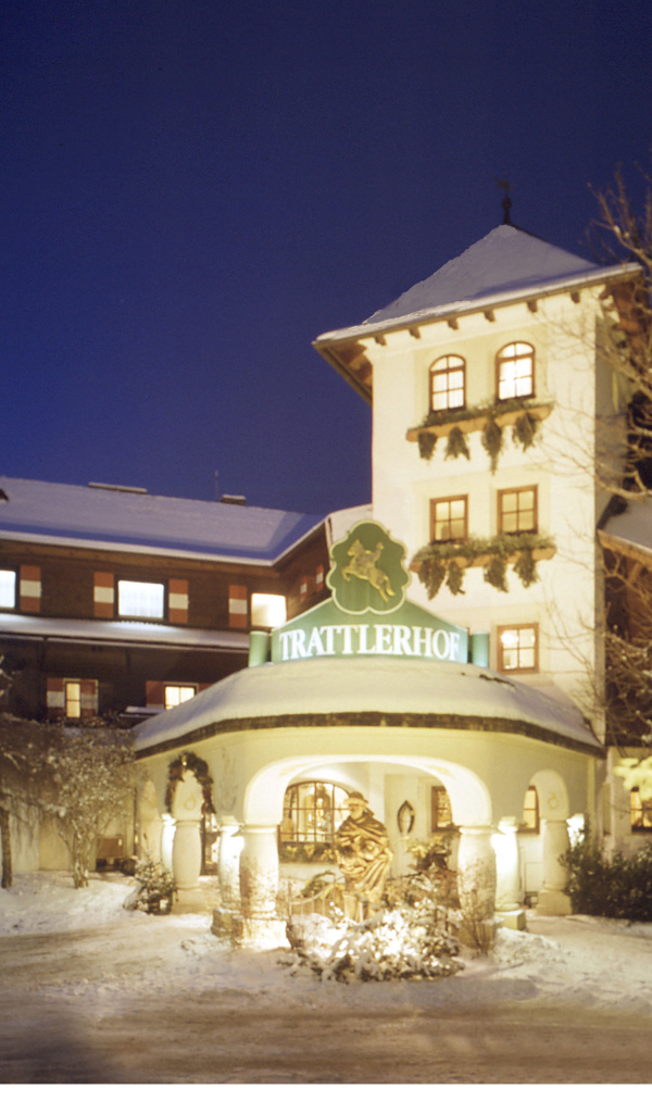 Ночные огни на горнолыжном курорте Бад Кляйнкирххайм, Австрия