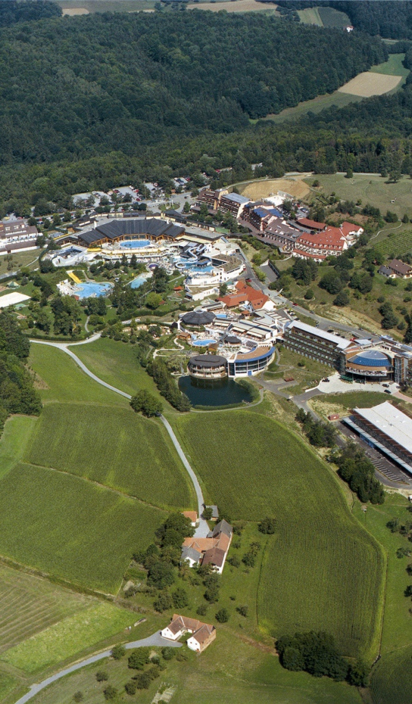 Панорама на курорте Бад Лойперсдорф, Австрия
