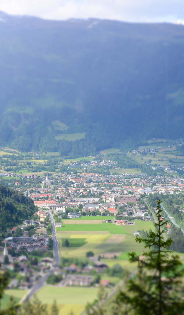 Панорама города на курорте Лиенц, Австрия