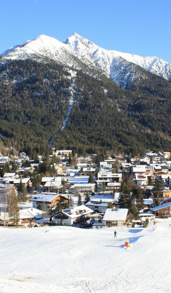 Панорама на курорте Зеефельд, Австрия