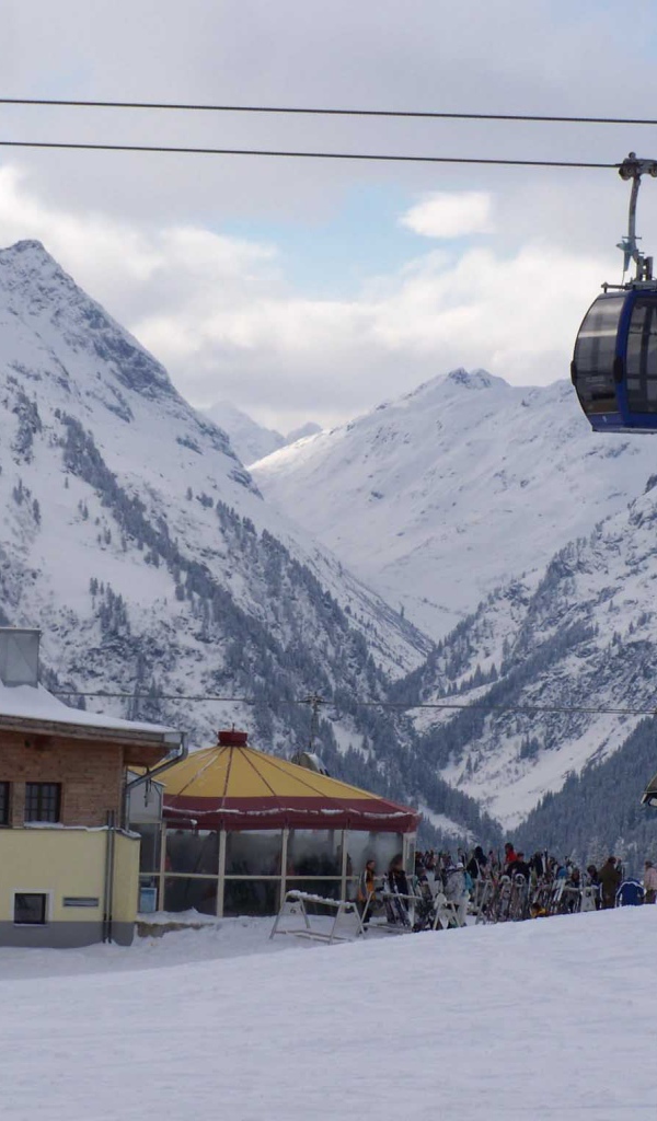 Лыжная база на горнолыжном курорте Сант Антон, Австрия