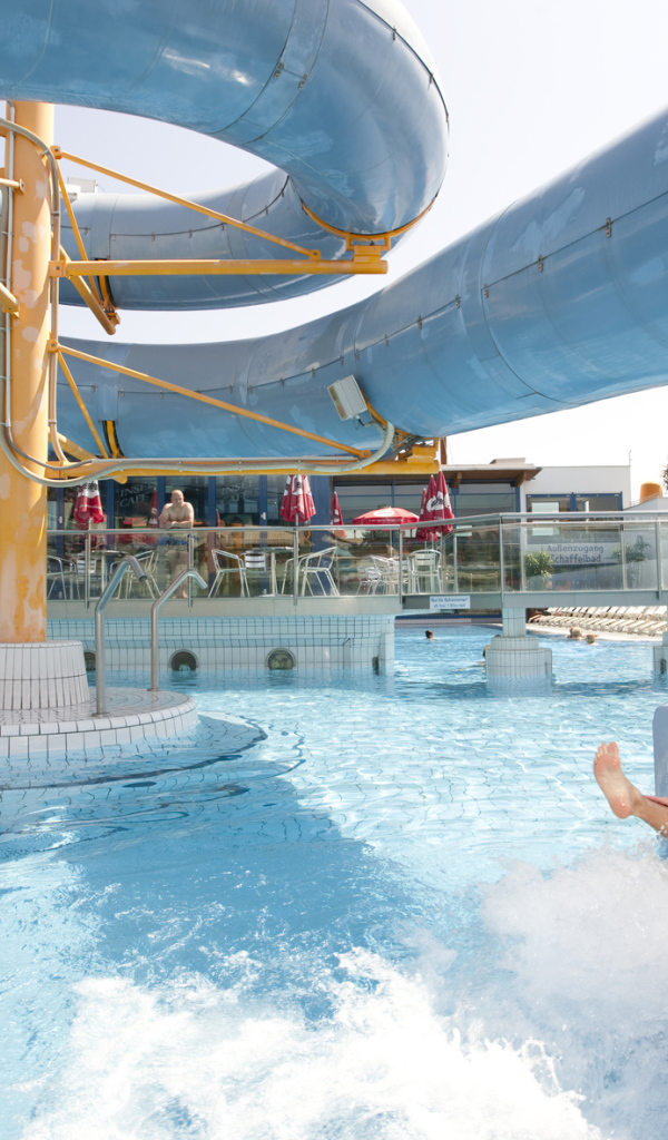 Отдых в аквапарке на курорте Бад Лойперсдорф, Австрия