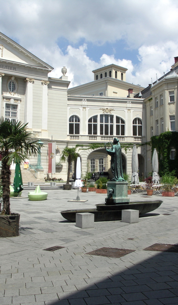 Городская площадь на курорте Баден, Австрия