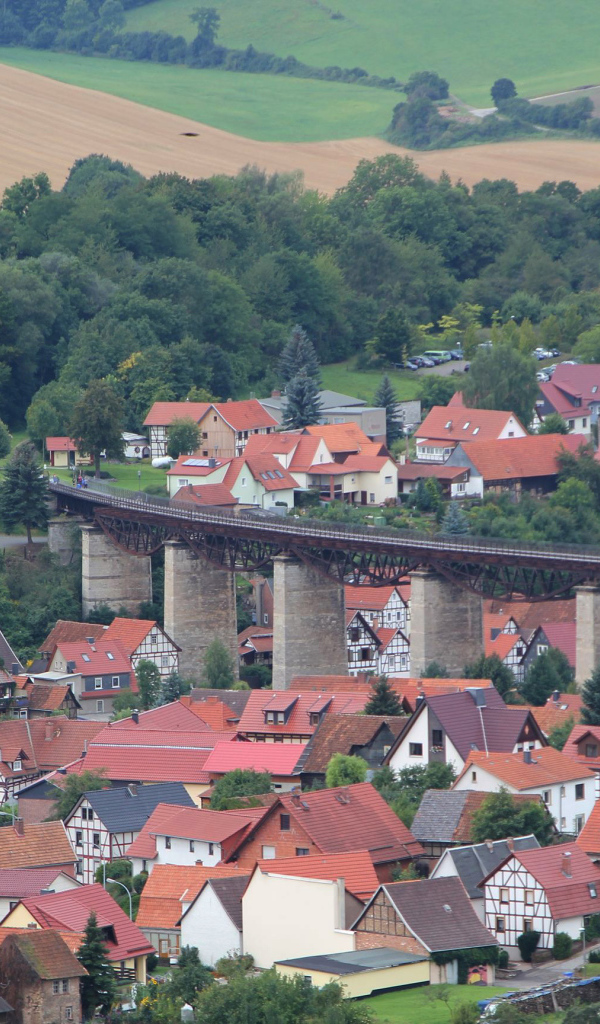 Городские здания в городе Лэнгенфельд, Австрия
