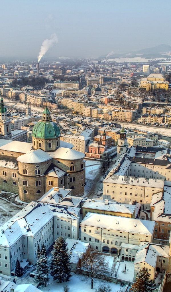 Зимняя панорама в городе  Зальцбург, Австрия