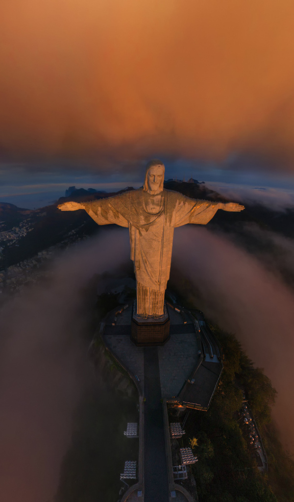 Statue in Rio de Janeiro