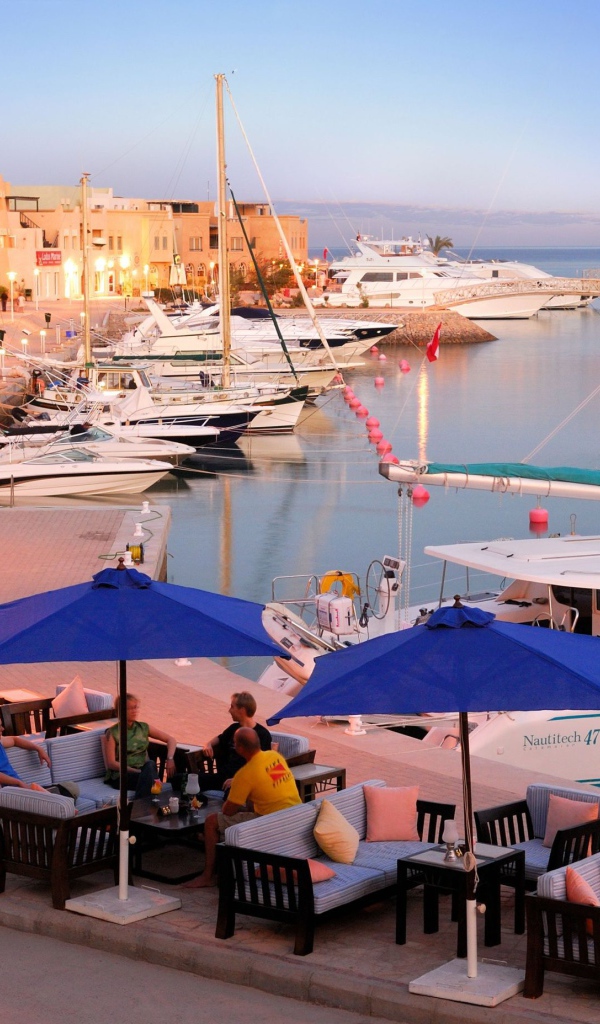 Прибрежное кафе на курорте Эль Гуна, Египет