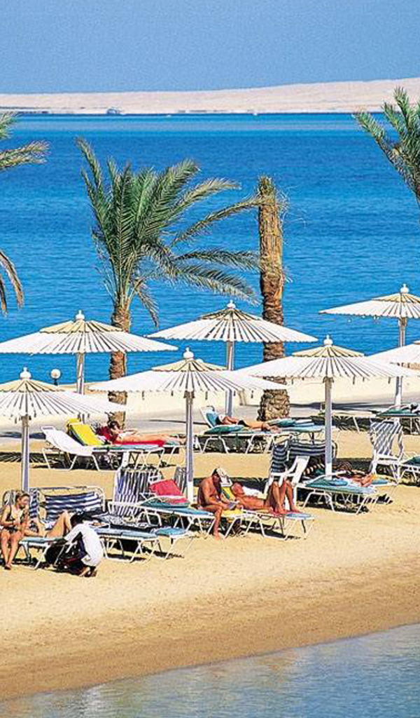 Золотой пляж на курорте Хургада, Египет