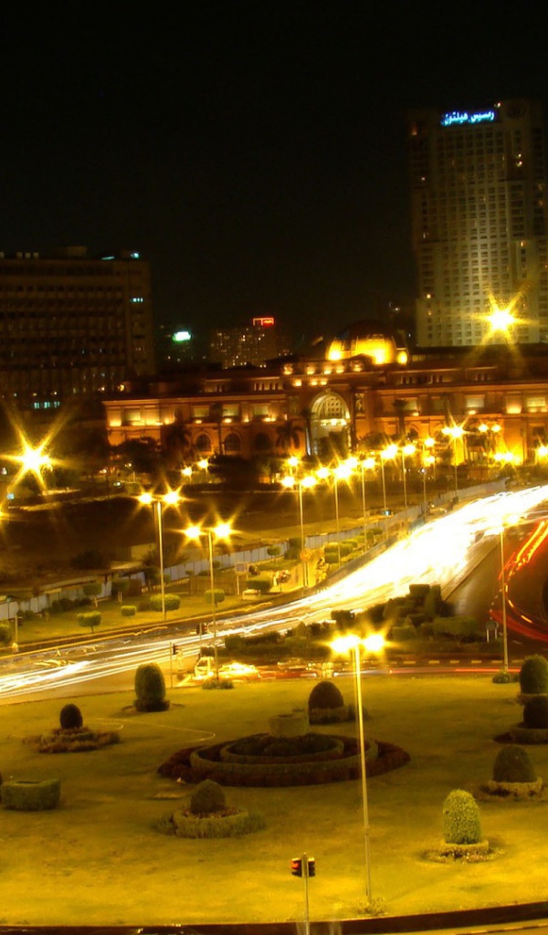 Тахрир ночью в Каире