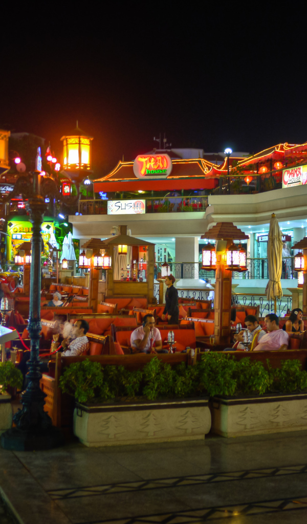 Ночные огни на курорте Шарм эль Шейх, Египет