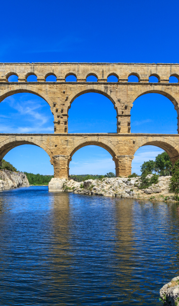 Акведук в Провансе, Франция