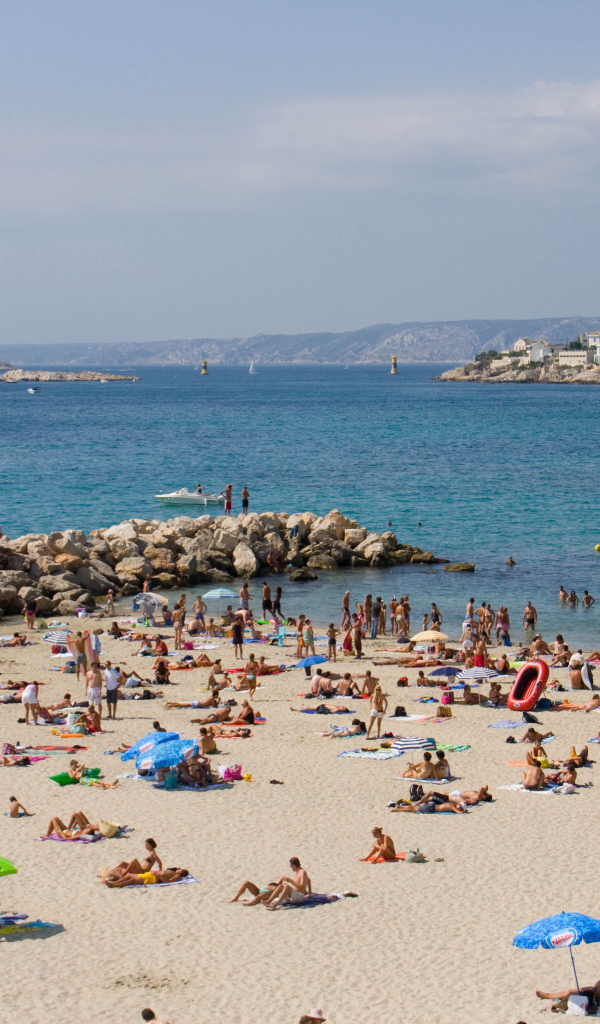 Пляж в городе Марсель, Франция