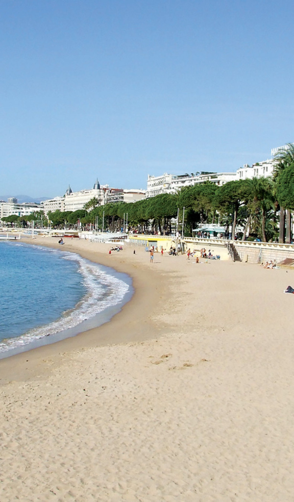 Пляж в Каннах, Франция