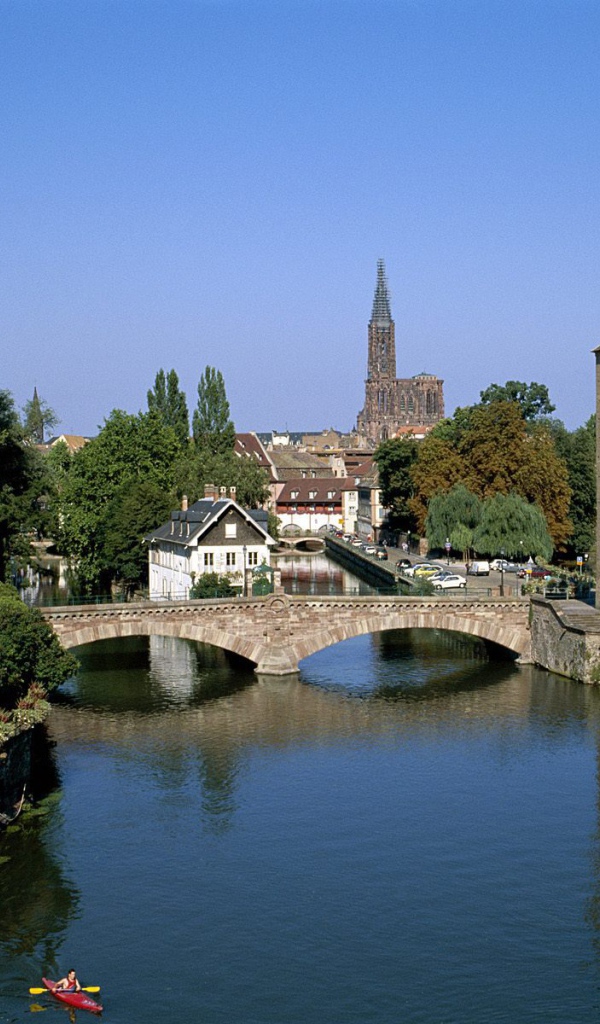 Мост в городе Страсбург, Франция