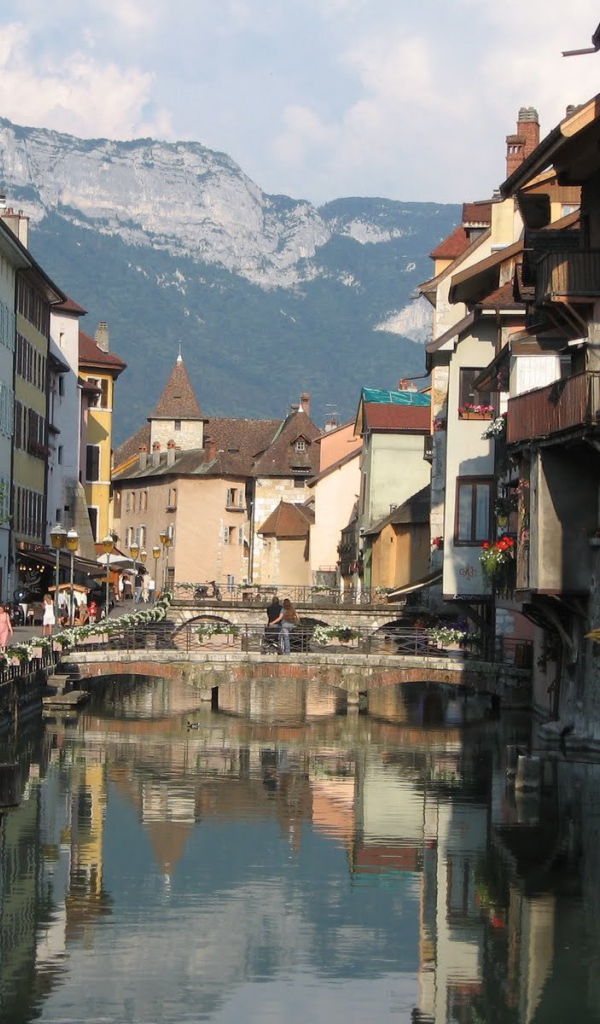 Канал в городе Аннеси, Франция