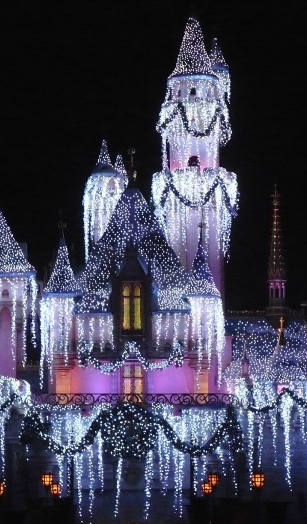 Decoration garlands at Disneyland, France