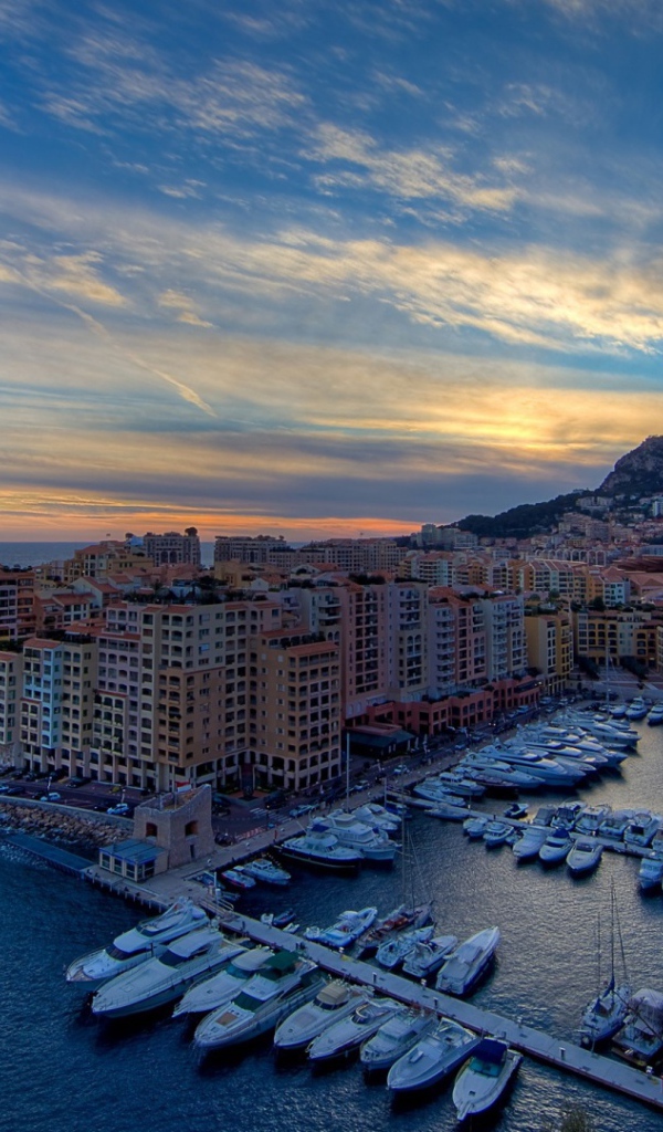Вечер в порту в Монте-Карло, Франция