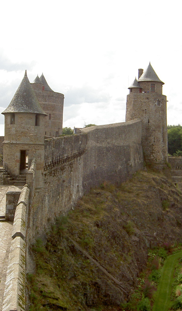 Крепостные стены в Бретань, Франция