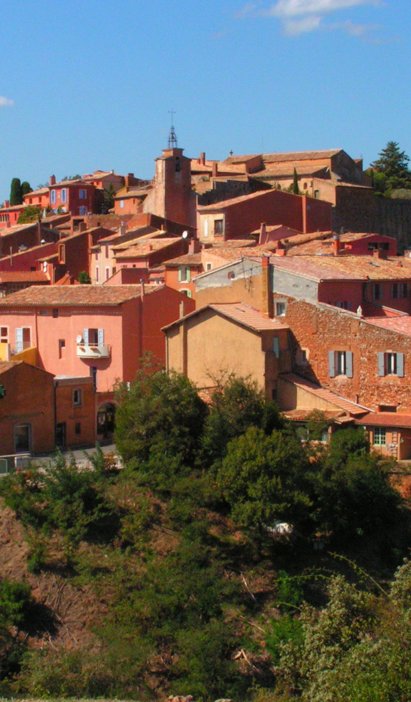 Город на холме в Провансе, Франция