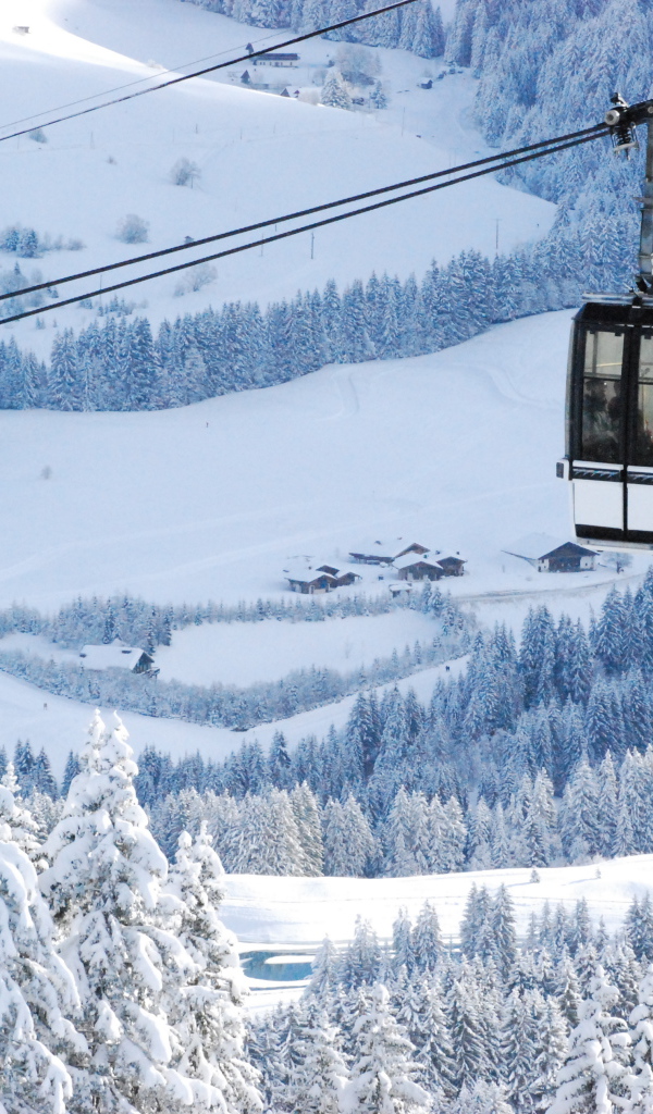 Подъемник на горнолыжном курорте Межев, Франция