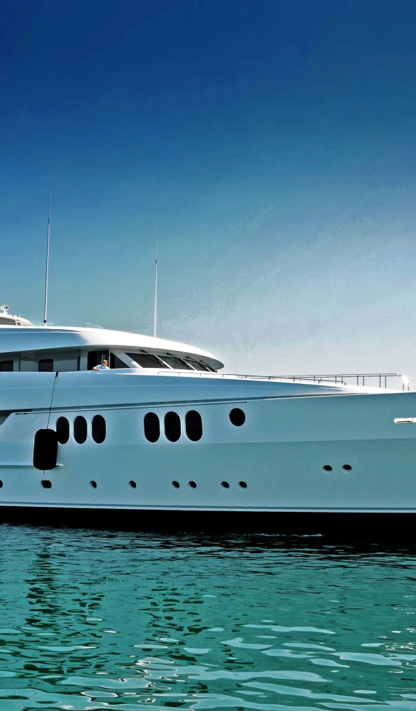 Роскошная яхта в Каннах, Франция