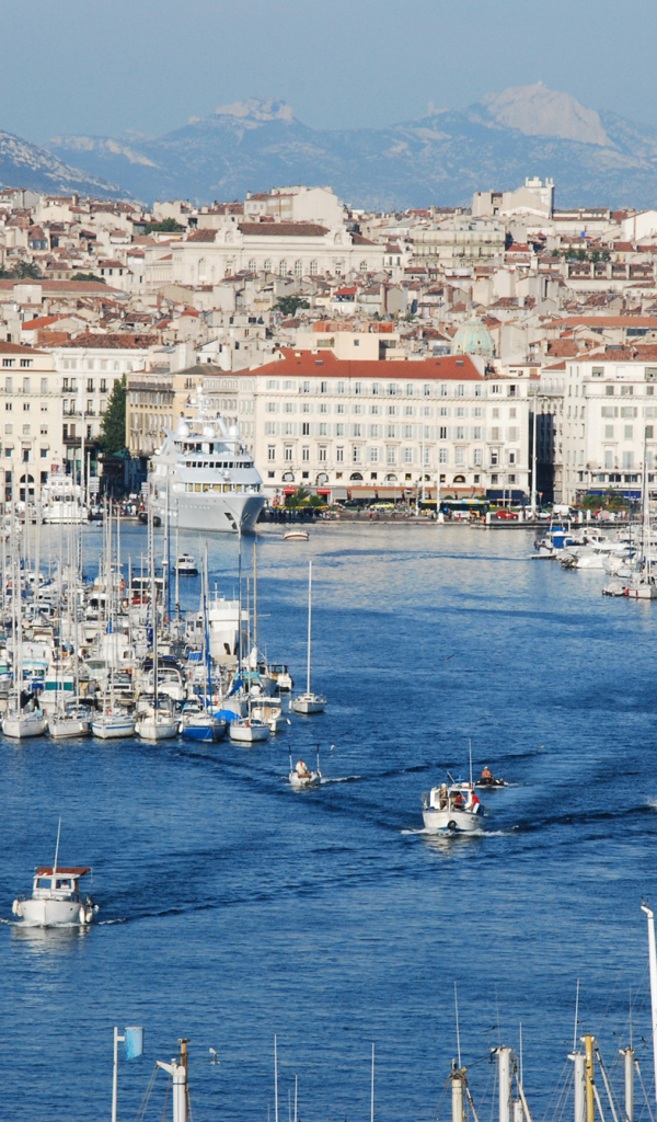 Порт в городе Марсель, Франция