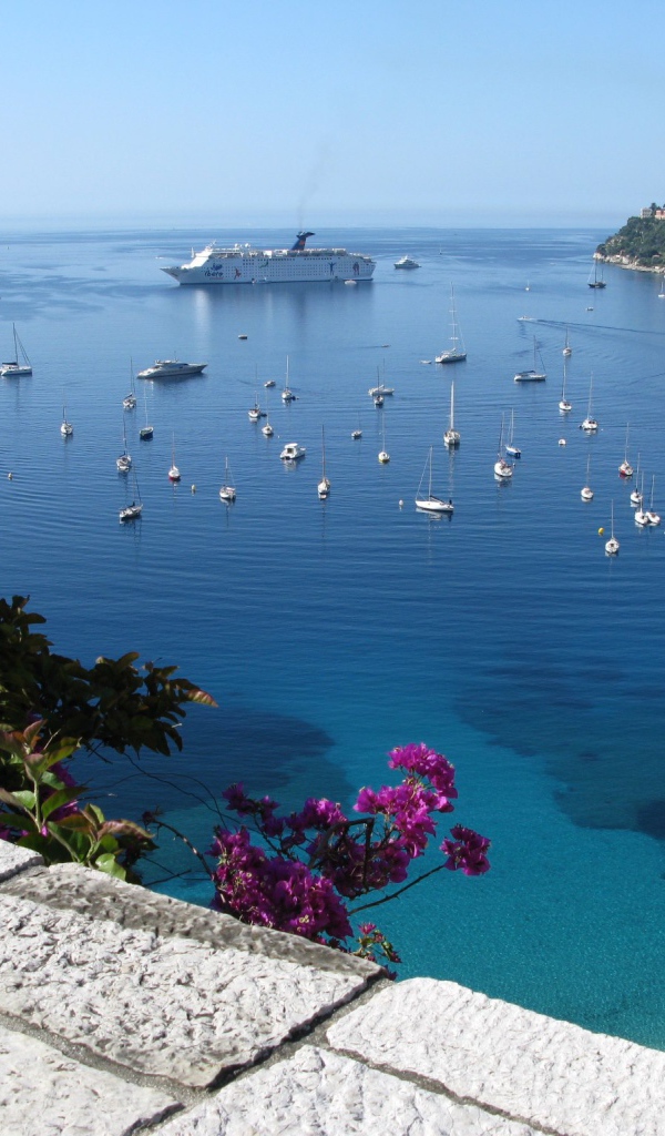 Порт на Лазурном берегу, Франция