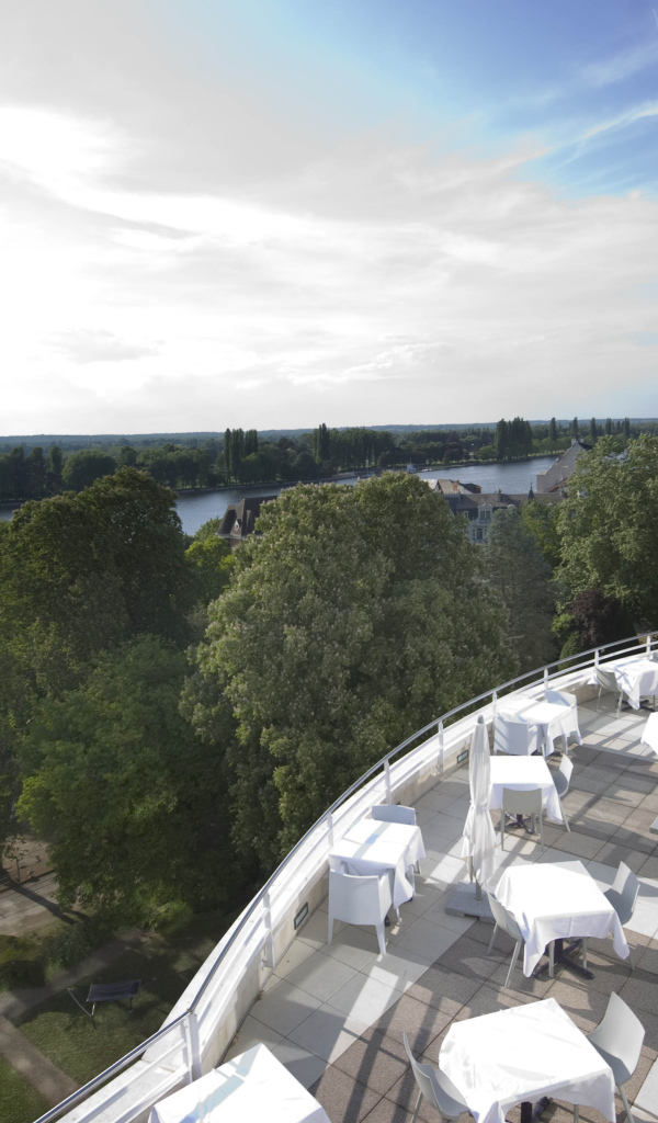 Ресторан в городе Виши, Франция