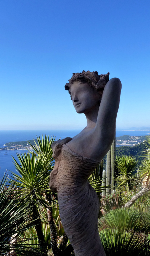 Скульптура на курорте Эз, Франция