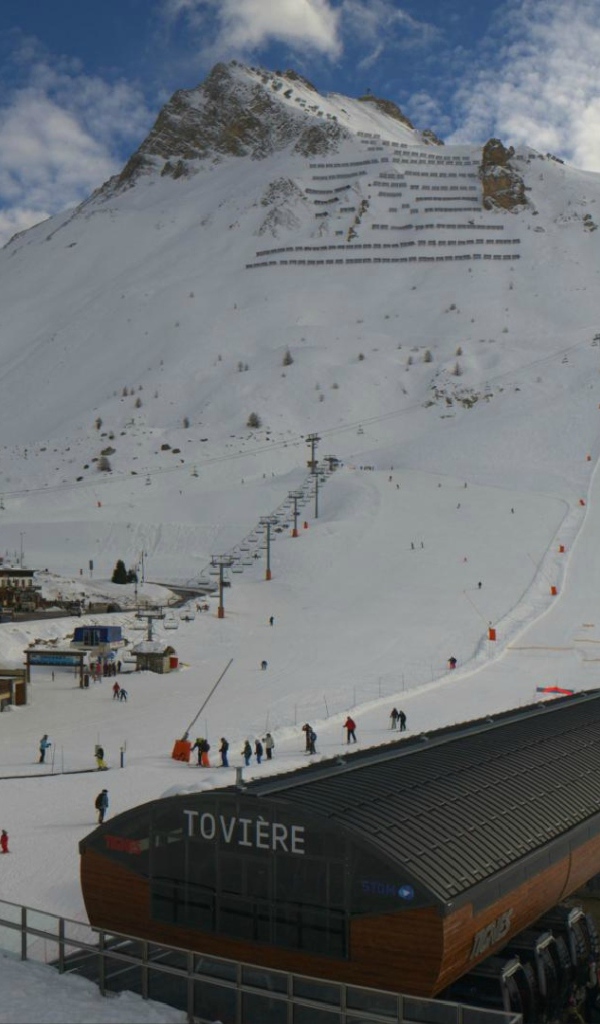 Лыжная база на горнолыжном курорте Тинь, Франция