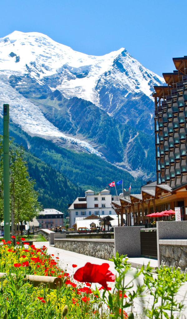 Сквер на курорте Шамони, Франция