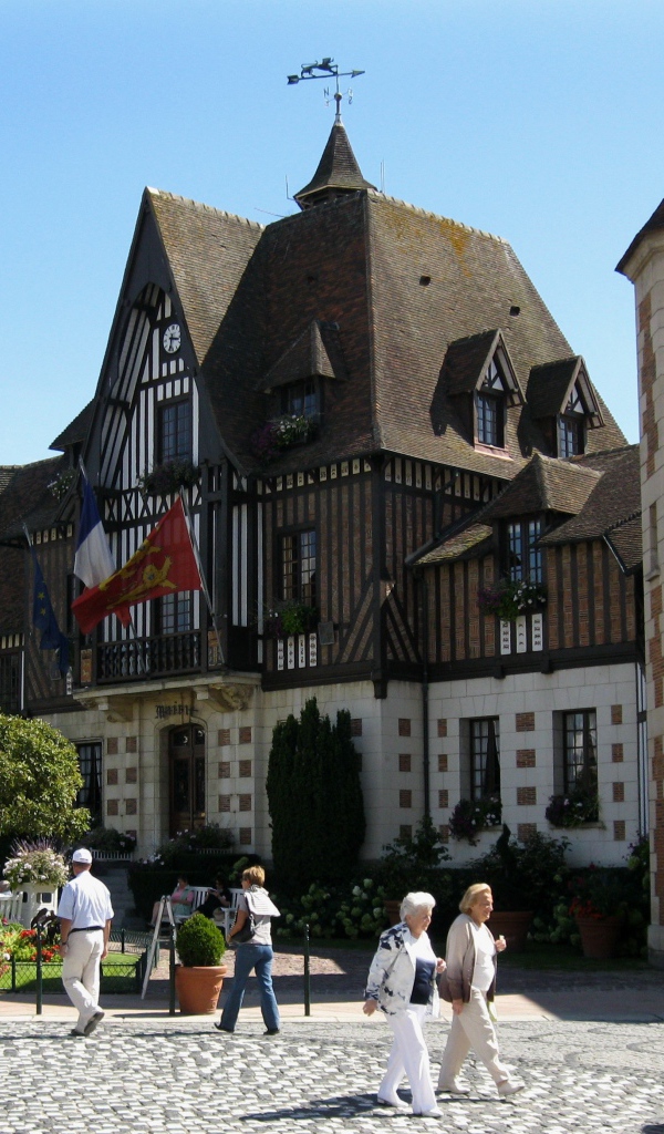 Ресторан на курорте Довиль, Франция