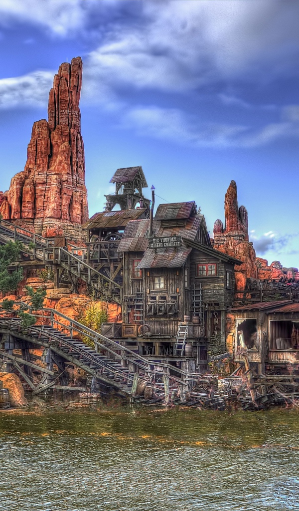 Горы Грома в Диснейленде, Франция