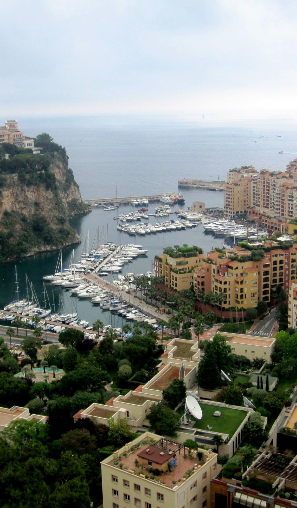 Городские здания в Монако