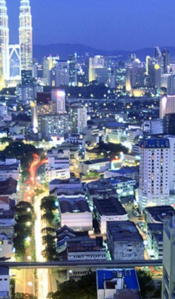 Ночное сияние города в Берлине