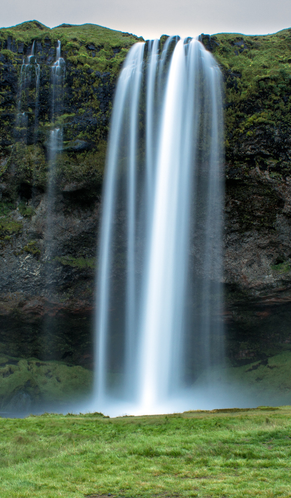 Водопад Селйяландсфосс, Исландия