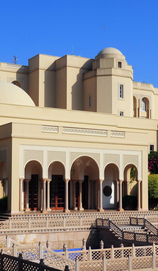 Красивая архитектура в Агре