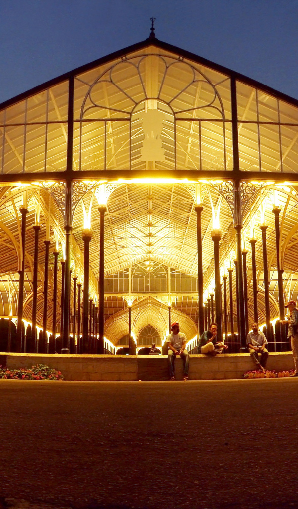 Здание из стекла в Бангалоре