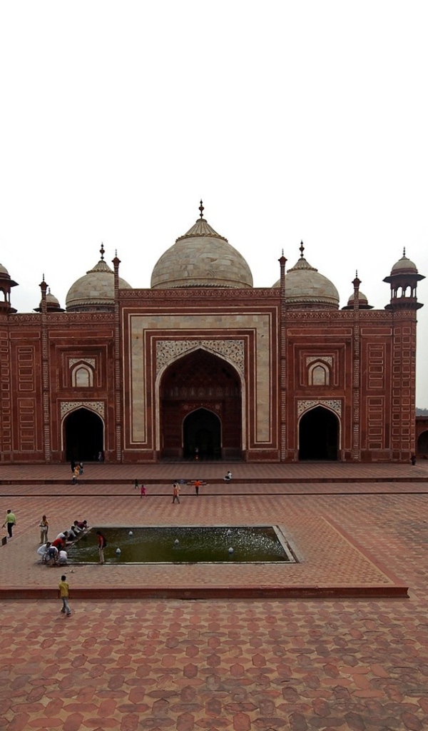 Мечеть в Агре