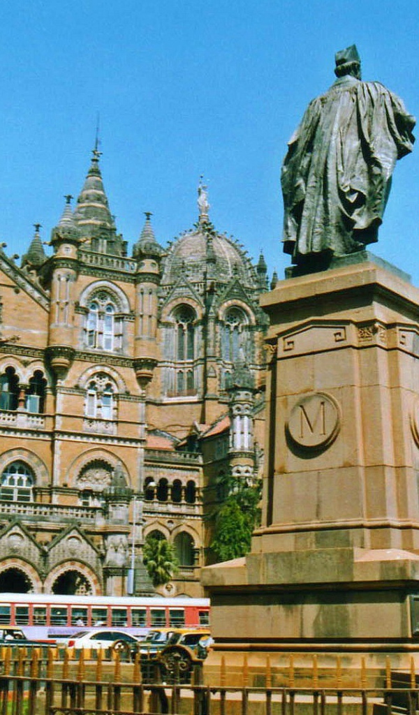 Железнодорожный вокзал в Мумбае