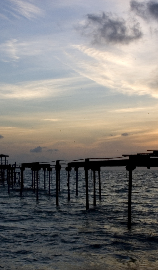 Отдых на пляже в Алапуже