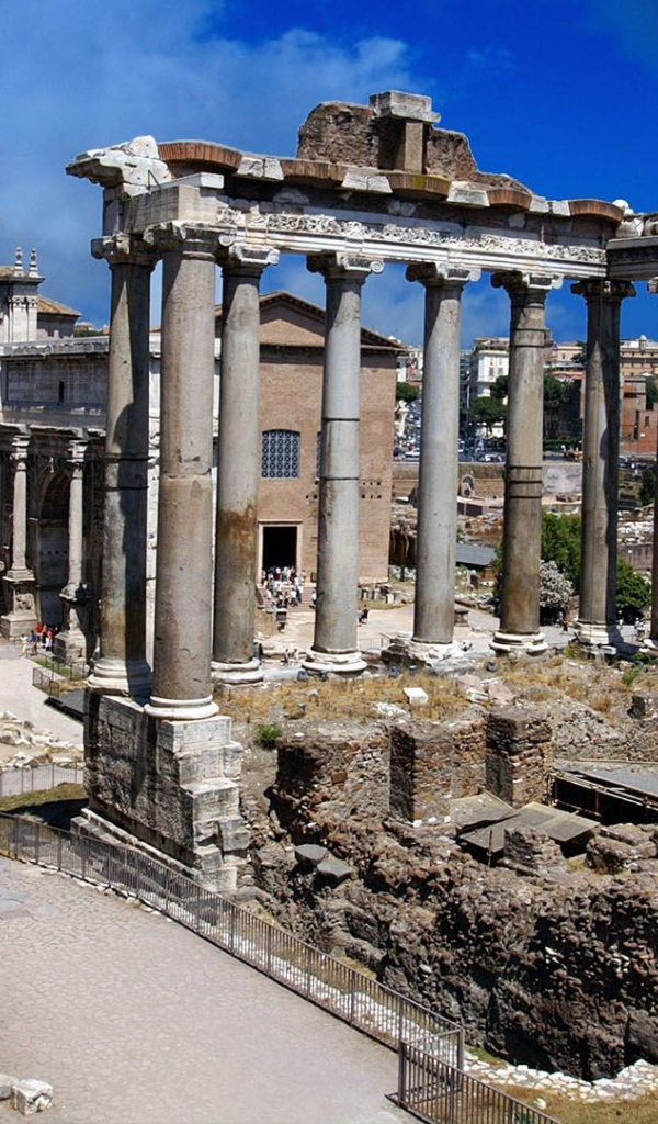 Старинные развалины в Риме