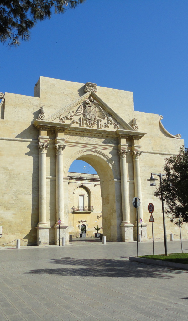 Арка в Неаполе, Италия