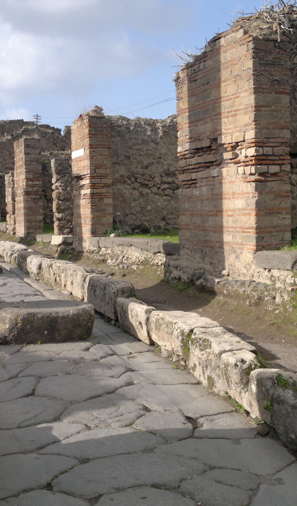 Кирпичные дома в Помпеях, Италия