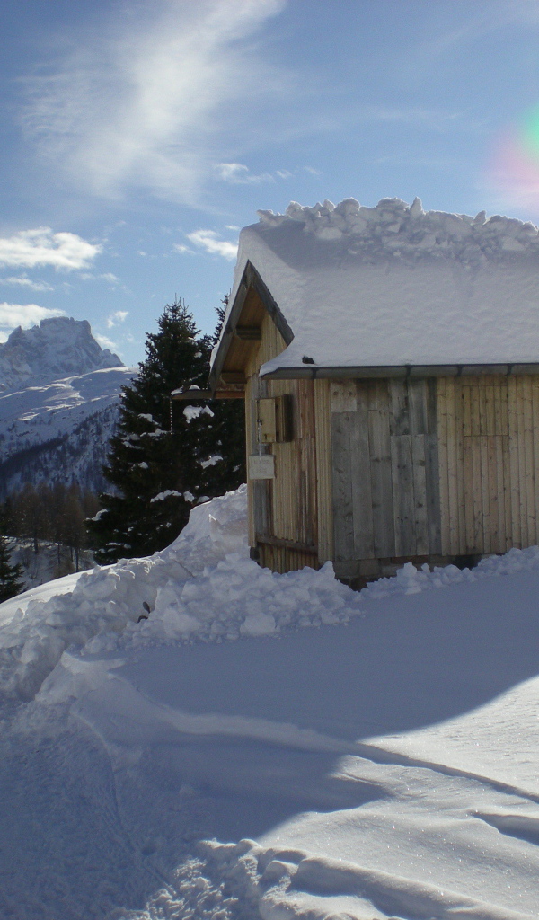 Домик на горнолыжном курорте Валь-Ди-Фасса, Италия