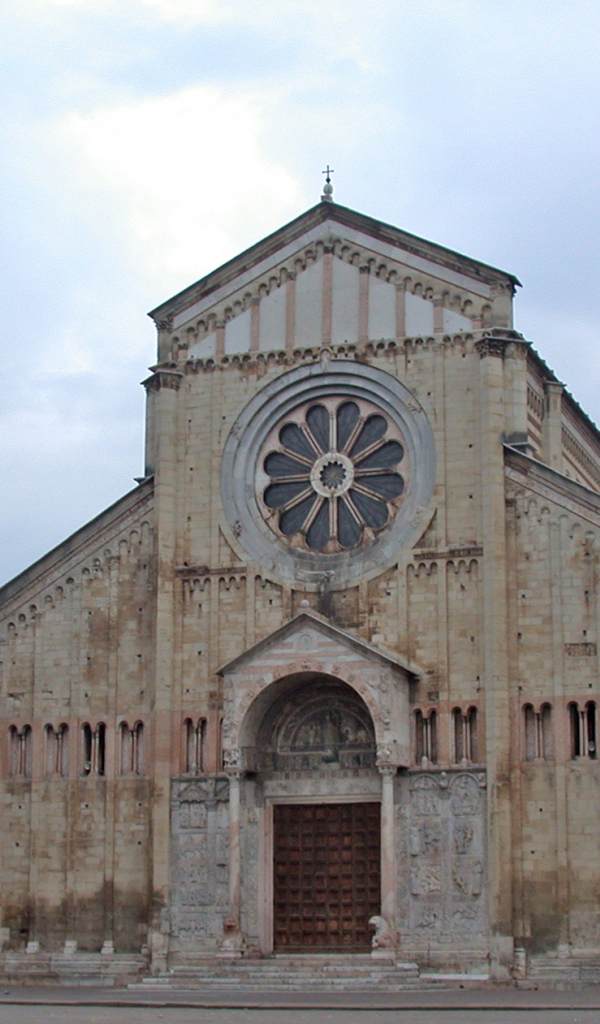 Собор в Вероне, Италия