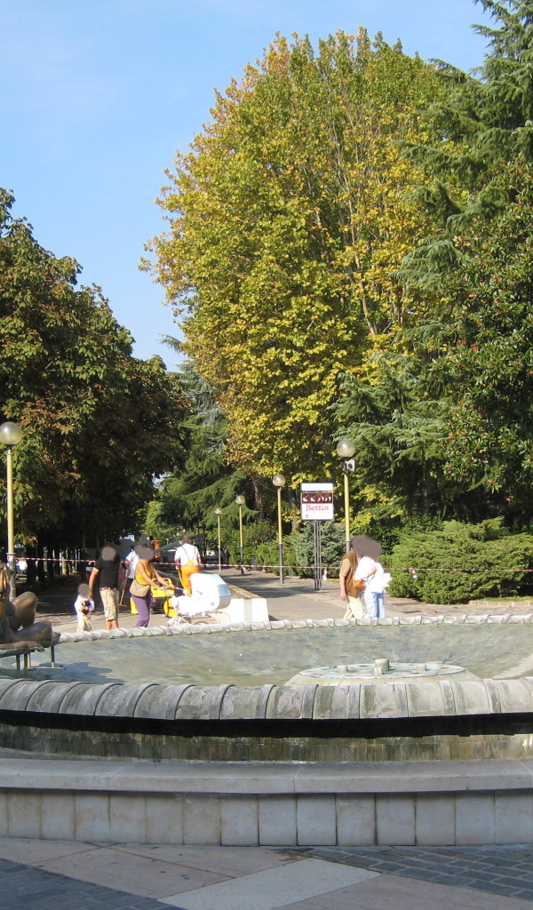 Фонтан на курорте Абано Терме, Италия