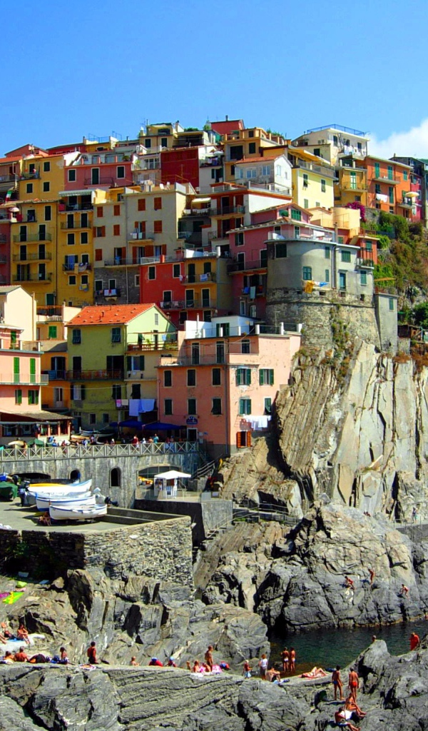 Дома на скале на курорте Лидо ди Езоло, Италия