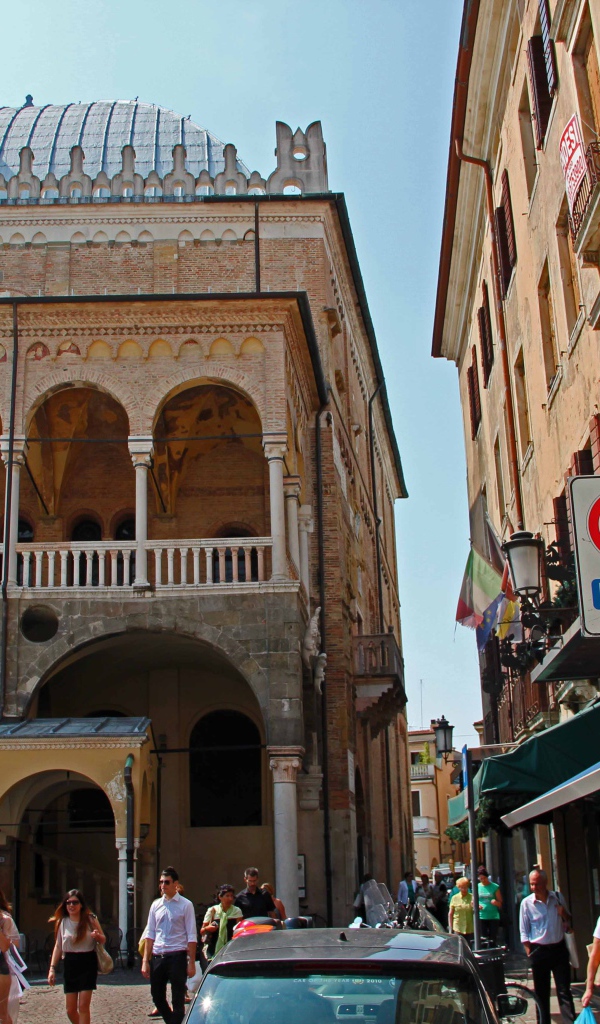 Старинные улочки в Падуе, Италия